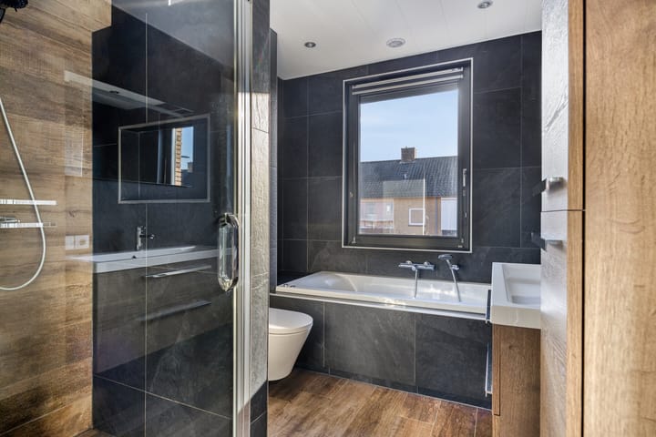 Foto 20 van Laan van Luxemburg 6-B