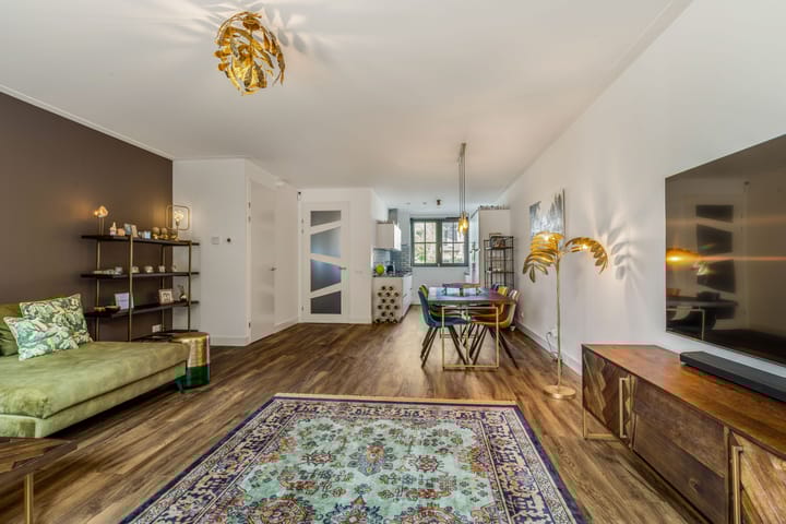 Foto 12 van John Deelaan 40