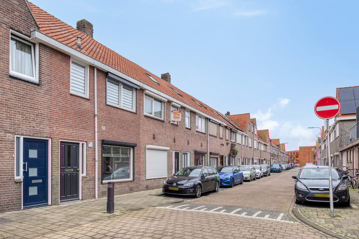 Photo 2 of Bisschop Masiusstraat 41