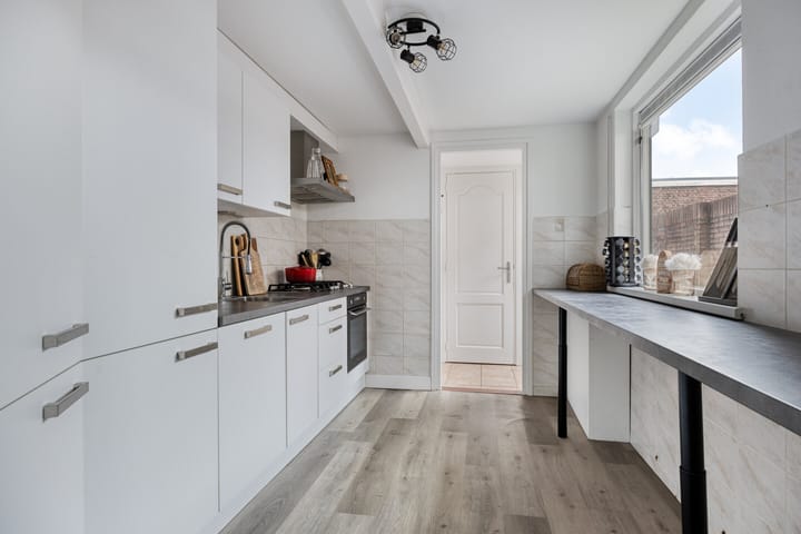 Photo 10 of Bisschop Masiusstraat 41