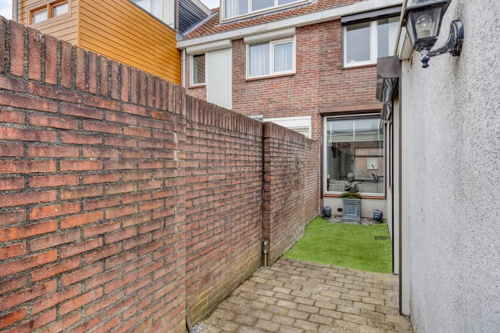 Photo 28 of Bisschop Masiusstraat 41