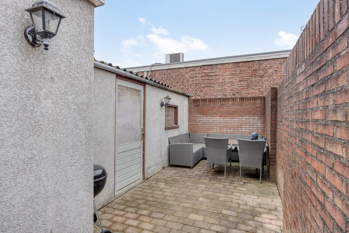 Photo 30 of Bisschop Masiusstraat 41