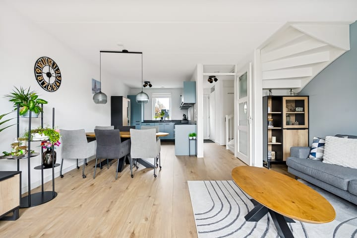 Photo 4 of Gentiaan 9