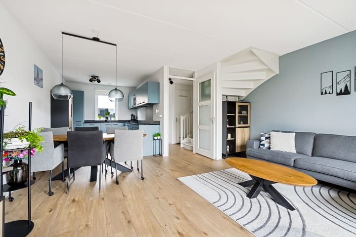 Photo 5 of Gentiaan 9