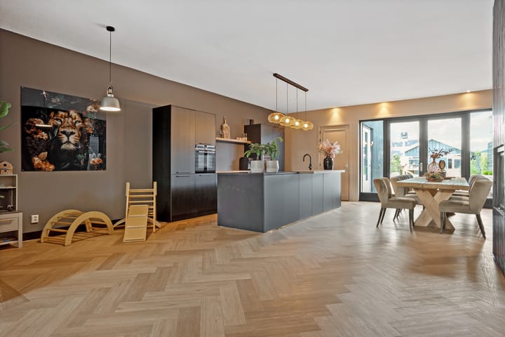 Foto 12 van Ambachtsweg 10