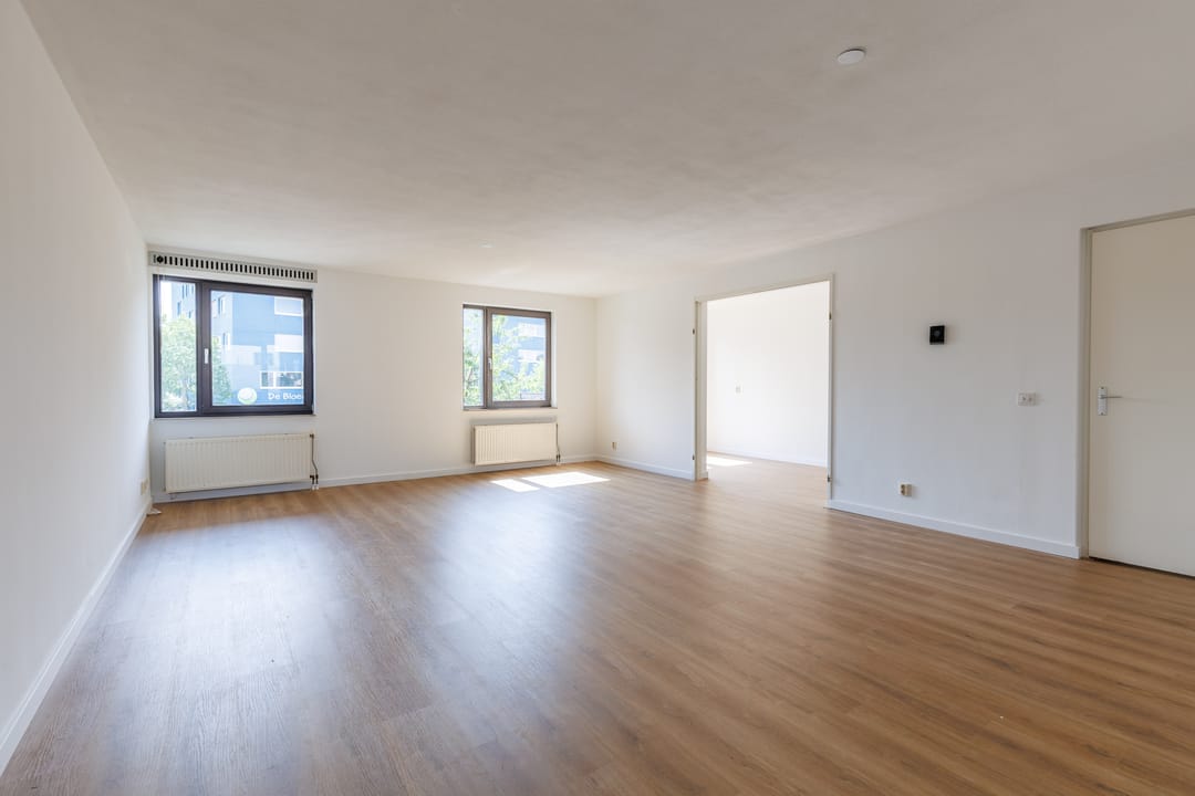 Photo 2 of Linie 327