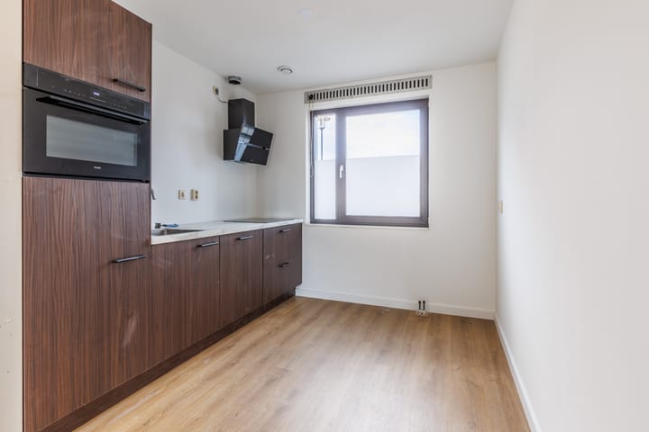 Foto 3 van Linie 327