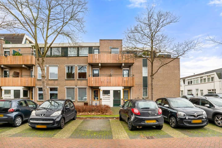 Foto 2 van Trijntje Kemp-Haanstraat 94