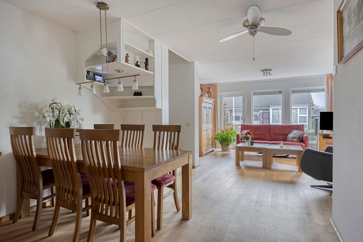 Photo 3 of Prins Willem-Alexanderstraat 5