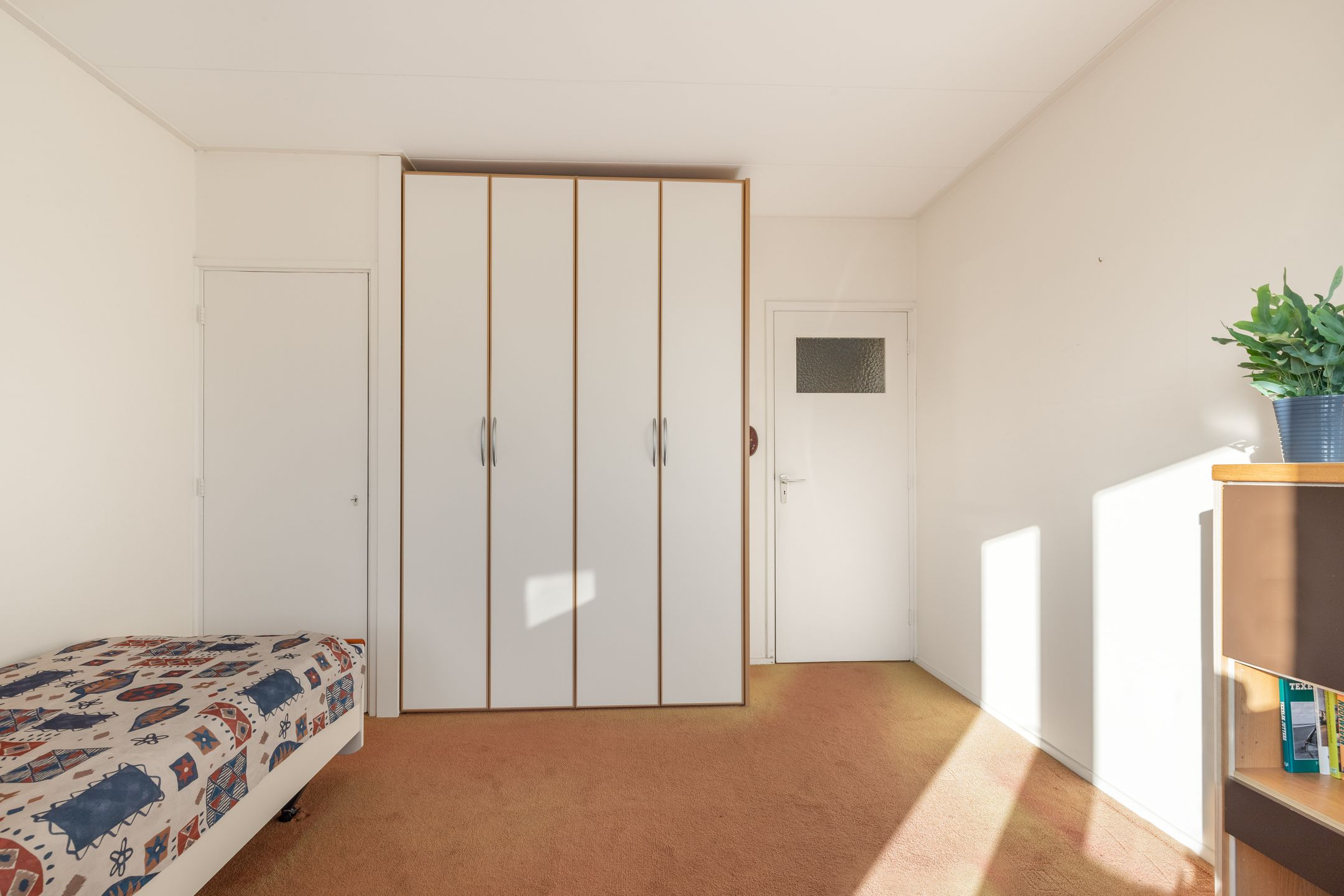 Foto 27 van Admiraal de Ruyterlaan 30