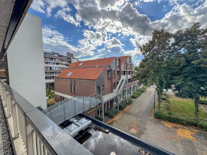 Foto 21 van Helfrichstraat 15