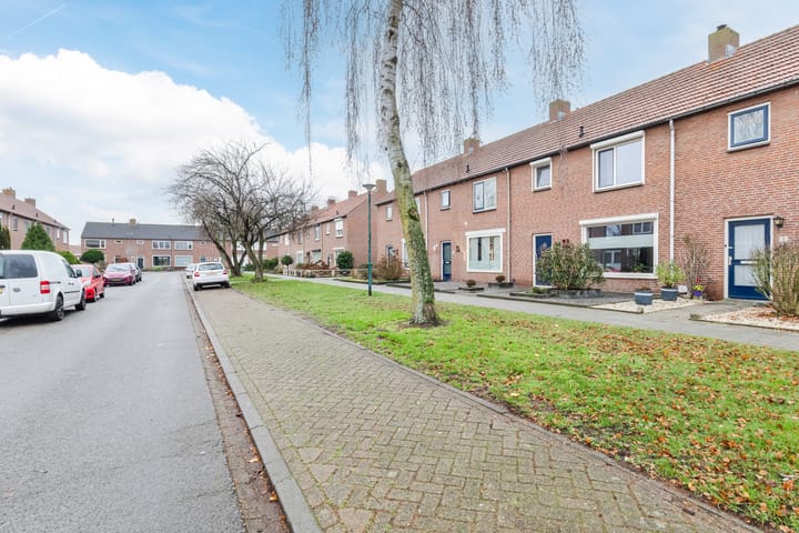 Photo 6 of Groenlingstraat 13