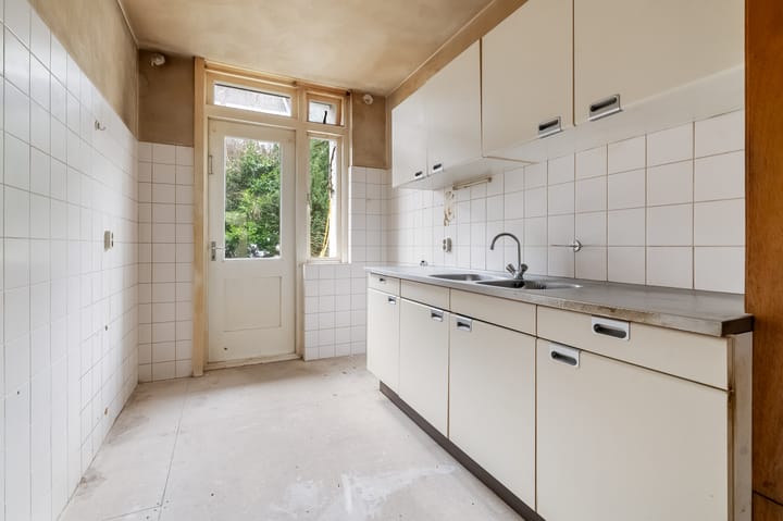 Photo 13 of Merwedeplein 13-1