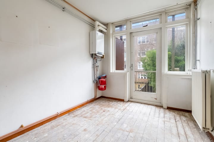 Photo 16 of Merwedeplein 13-1