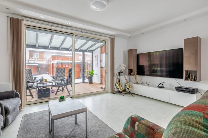 Photo 2 of Ossenisseweg 13