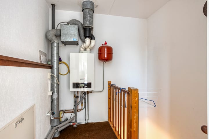 Photo 28 of Klaproos 9