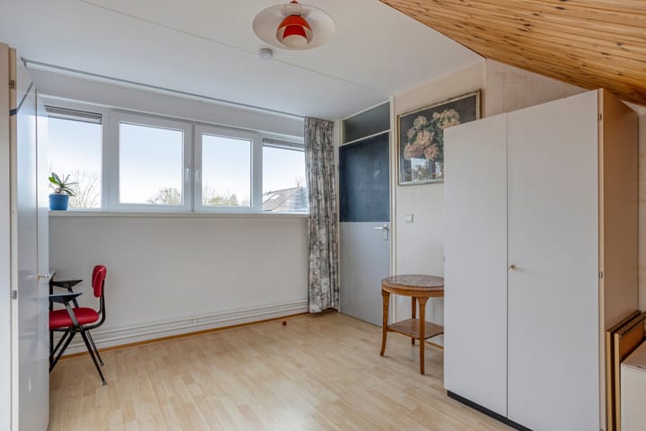 Photo 30 of Klaproos 9