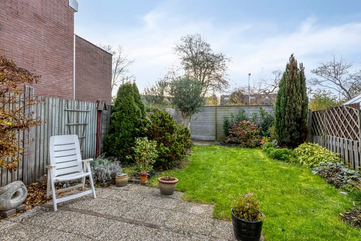 Photo 32 of Klaproos 9