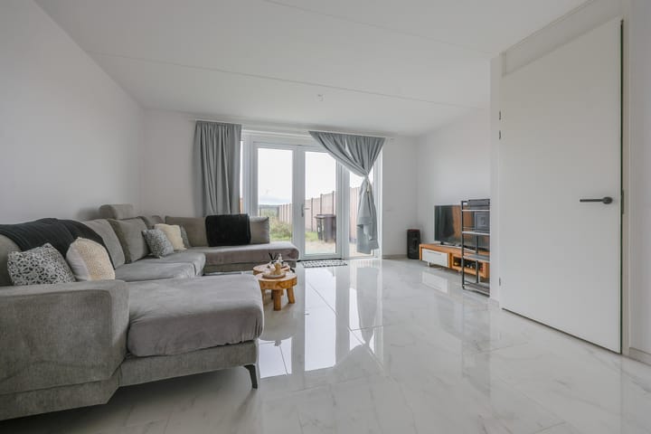 Foto 6 van Anna J. Cooperstraat 63