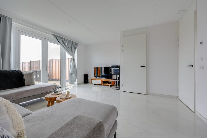 Foto 7 van Anna J. Cooperstraat 63