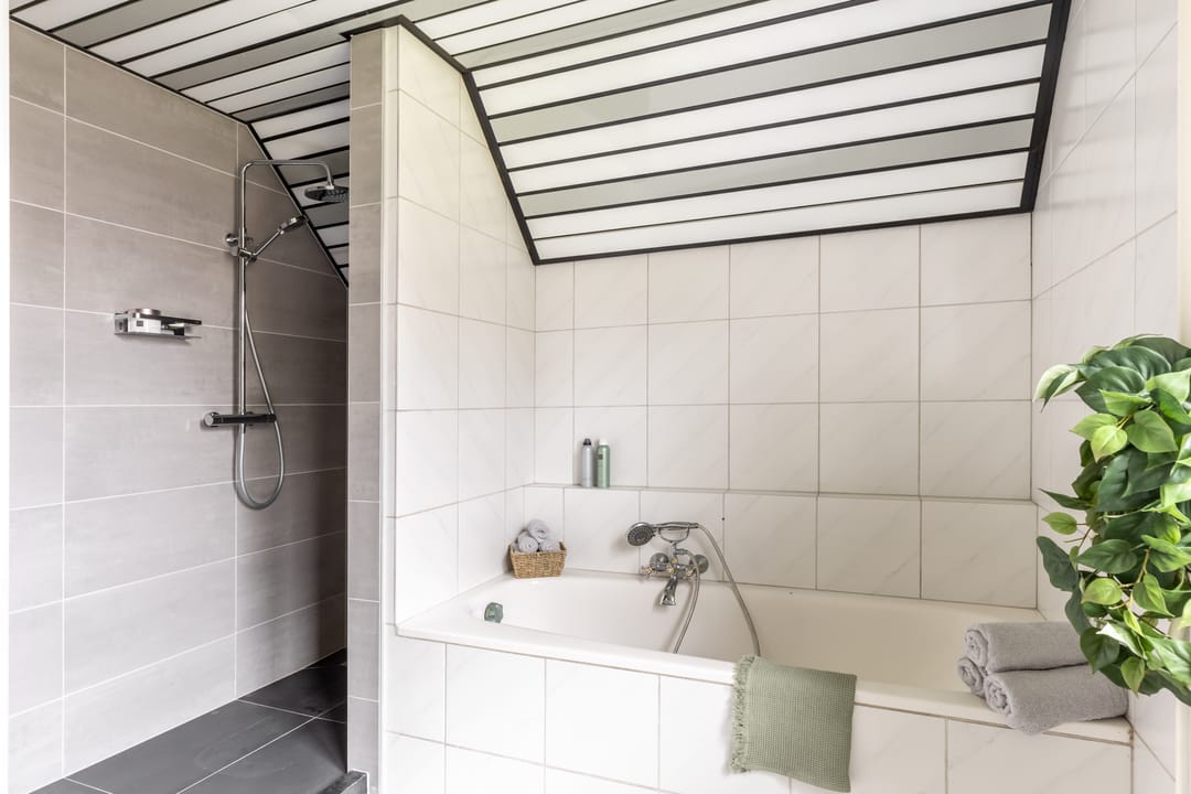 Foto 26 van Loverensestraat 5