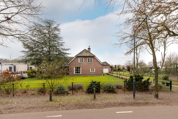 Foto 34 van Loverensestraat 5