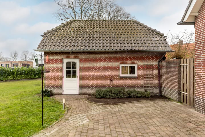 Foto 39 van Loverensestraat 5