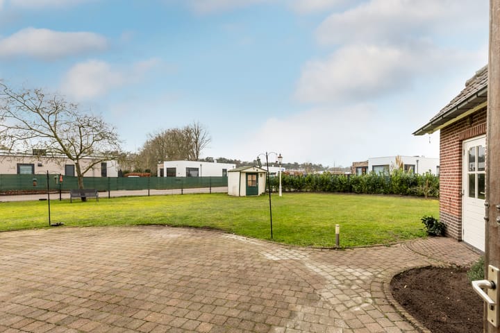 Foto 44 van Loverensestraat 5