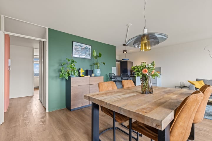 Foto 5 van Aartsbisschop Romerostraat 379