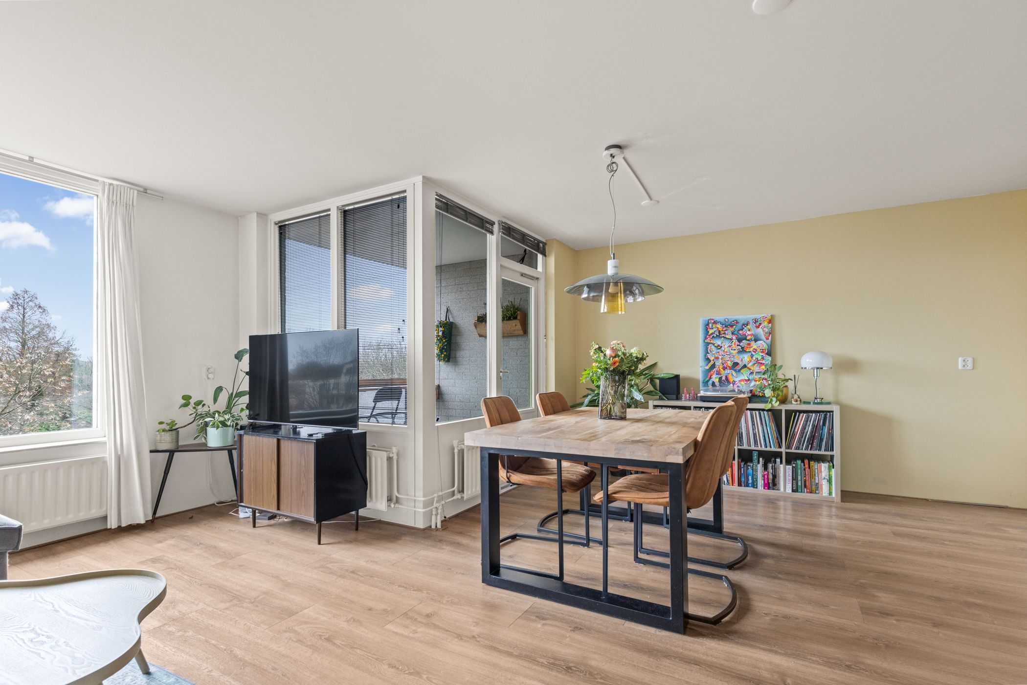 Foto 9 van Aartsbisschop Romerostraat 379