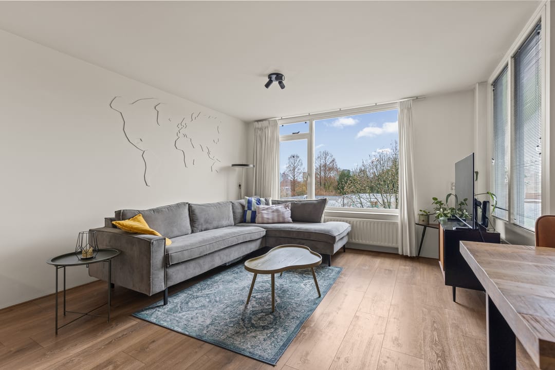 Foto 13 van Aartsbisschop Romerostraat 379