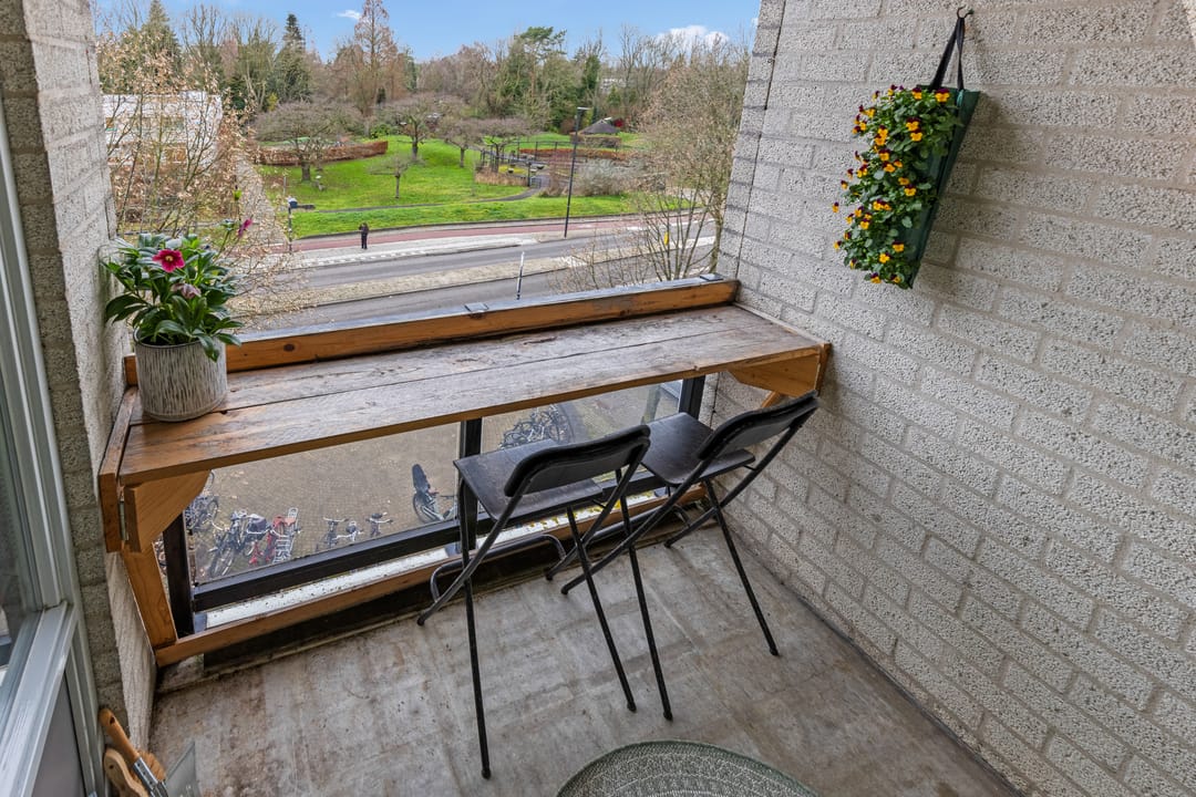 Foto 11 van Aartsbisschop Romerostraat 379