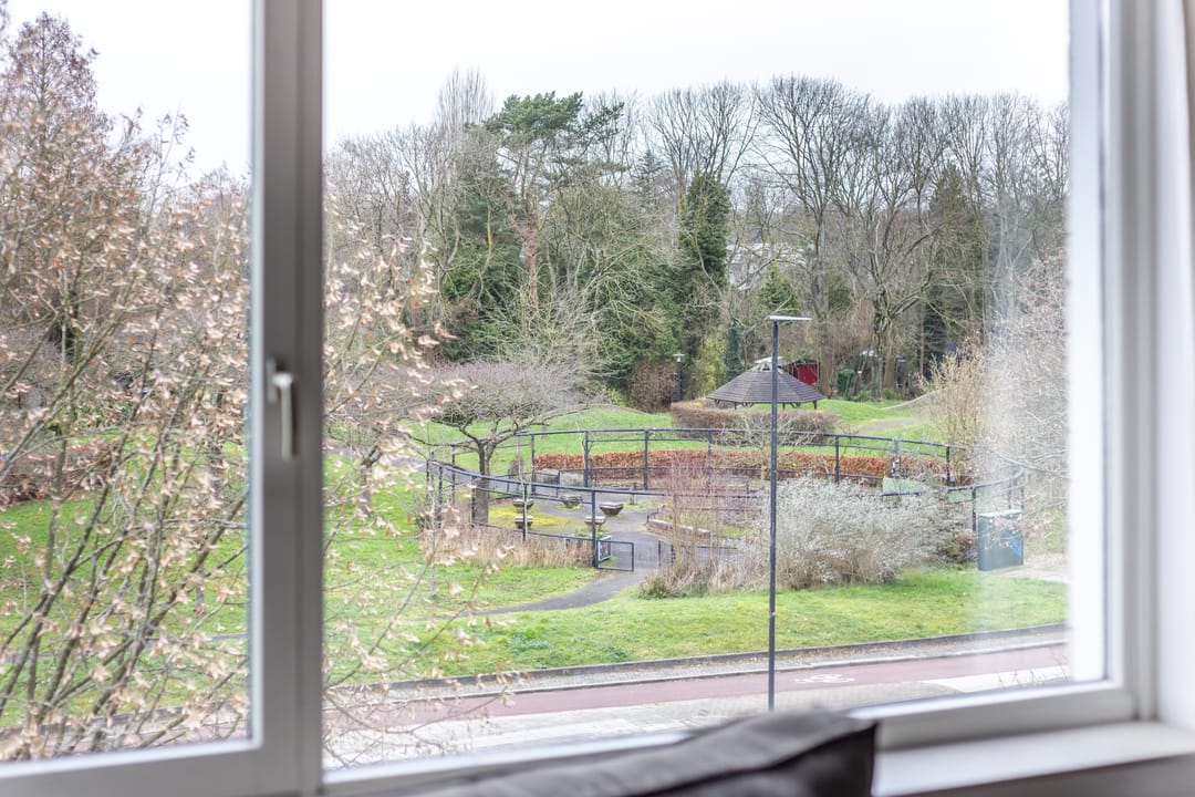 Foto 16 van Aartsbisschop Romerostraat 379