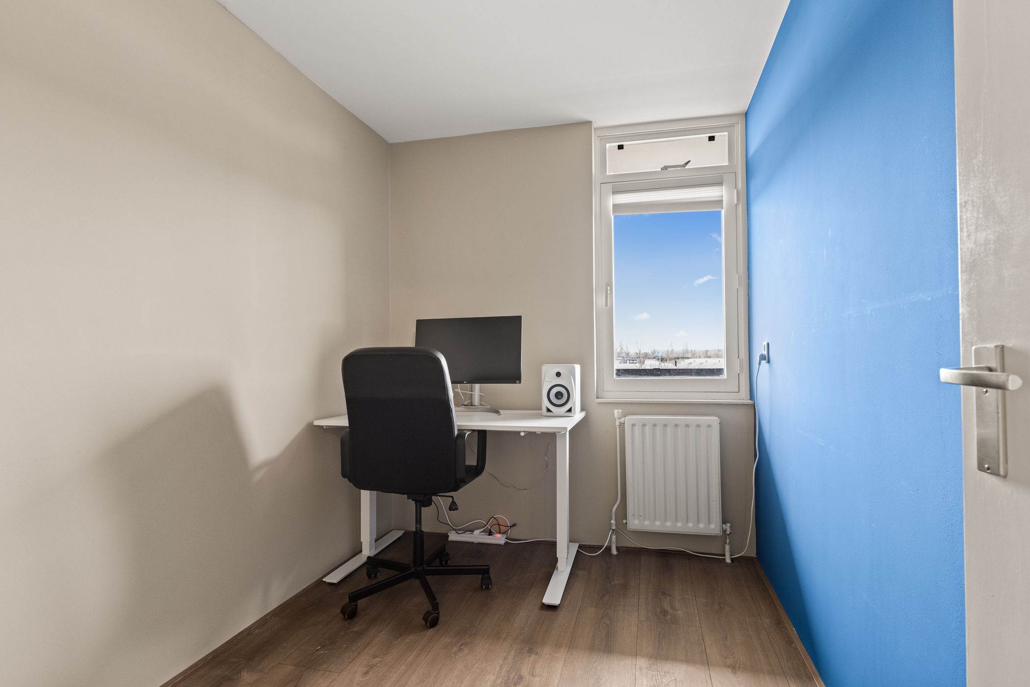 Foto 30 van Aartsbisschop Romerostraat 379