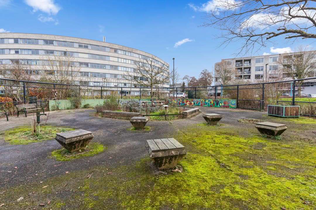 Foto 41 van Aartsbisschop Romerostraat 379