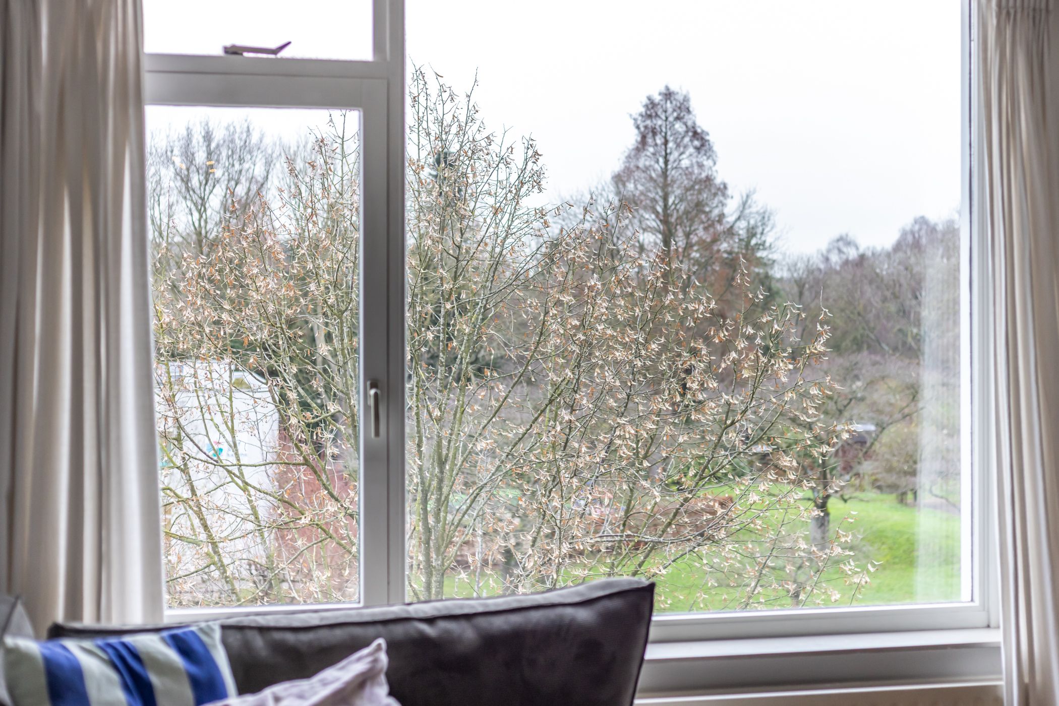 Foto 15 van Aartsbisschop Romerostraat 379