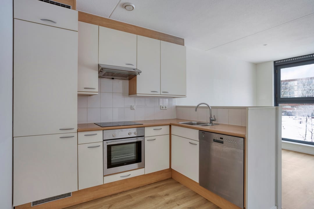 Foto 7 van Middeldijkerplein 103