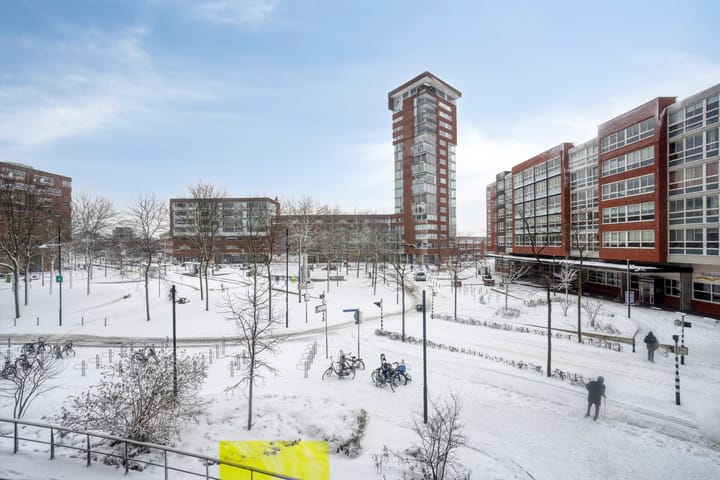 Foto 21 van Middeldijkerplein 103