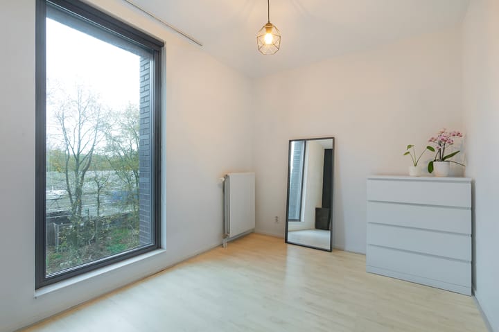 Foto 16 van Willy Sluiterstraat 18