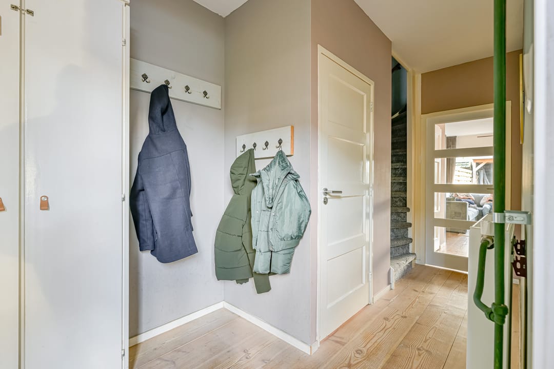 Foto 7 van Mezenhof 106