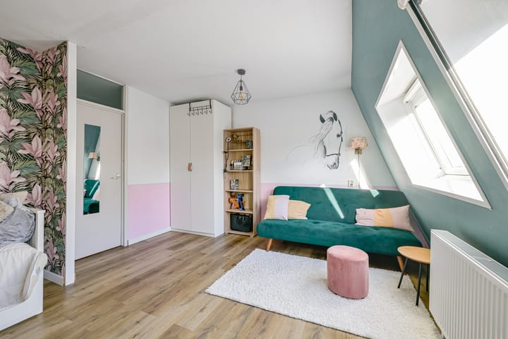 Foto 23 van Mezenhof 106