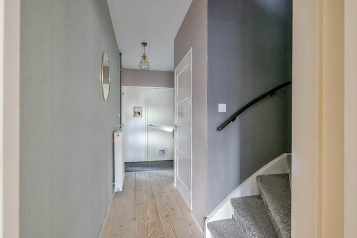 Foto 33 van Mezenhof 106