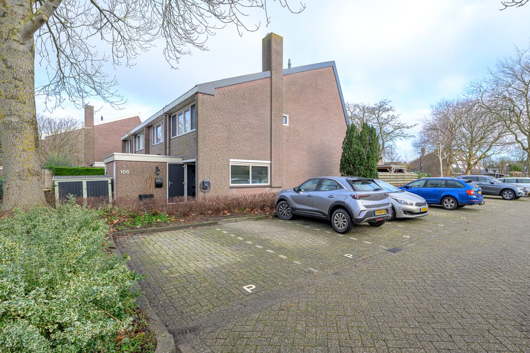 Foto 38 van Mezenhof 106