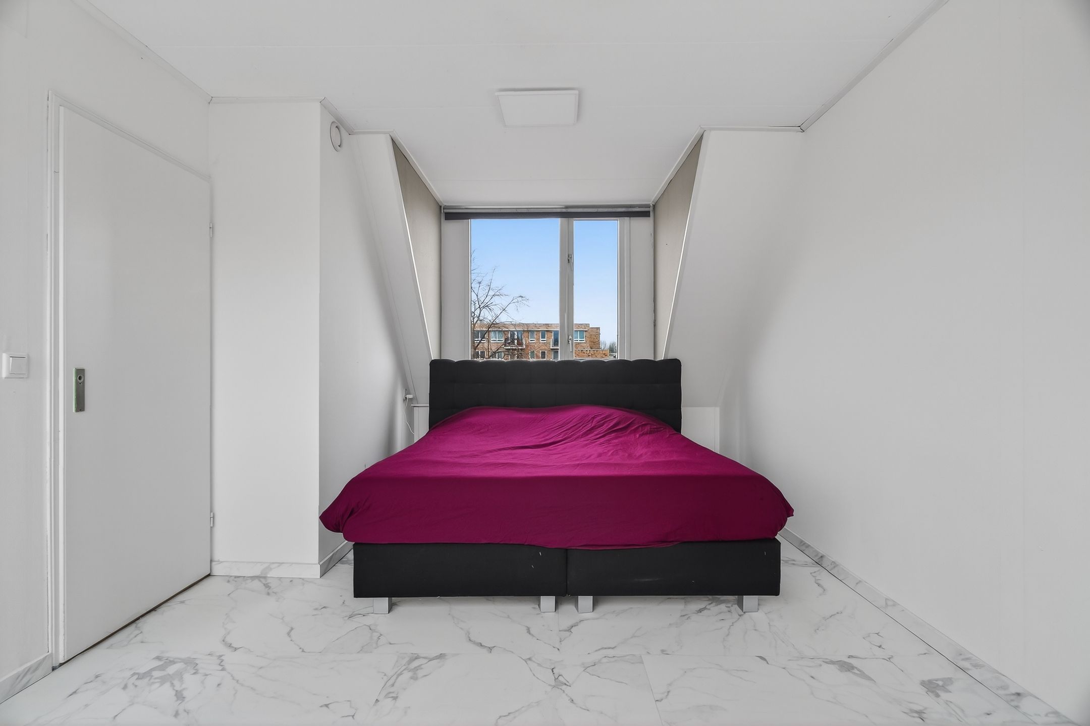 Photo 36 of Kreeftstraat 17