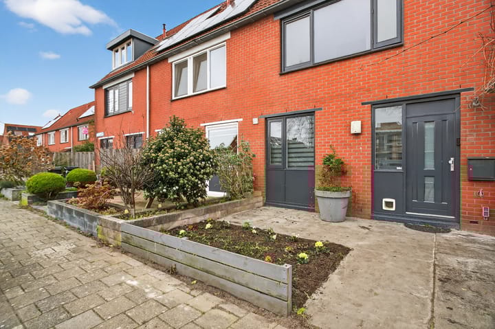 Photo 39 of Kreeftstraat 17