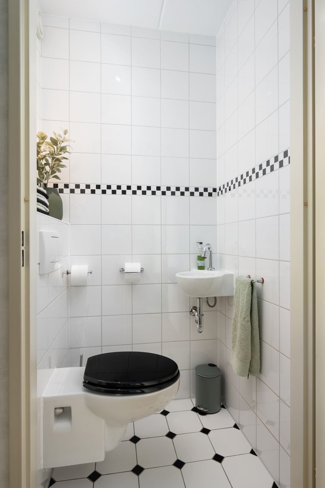 Foto 8 van Meerwedesingel 55