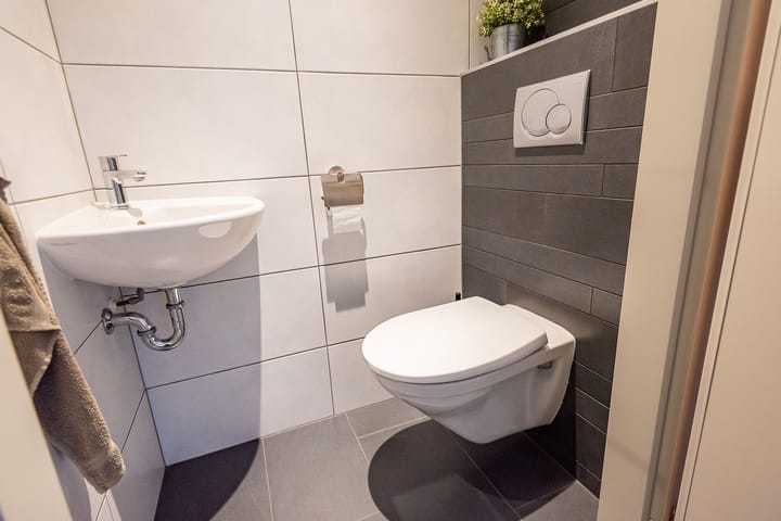 Foto 8 van Reggestraat 1