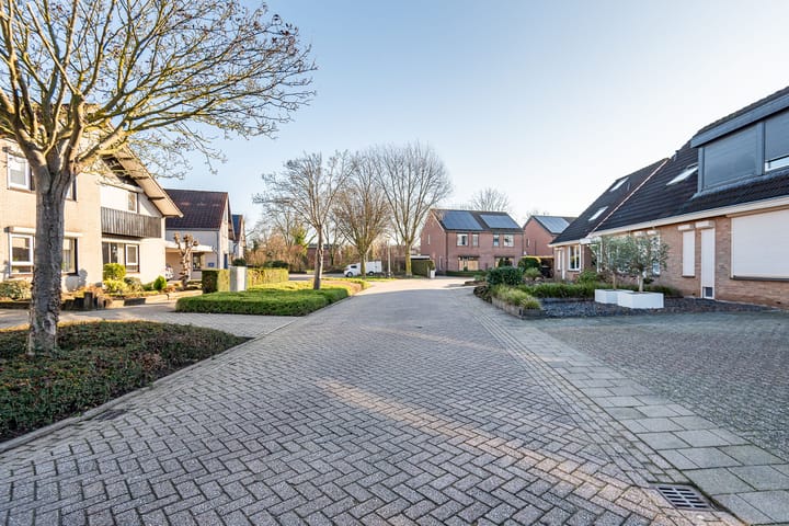 Foto 35 van Reggestraat 1