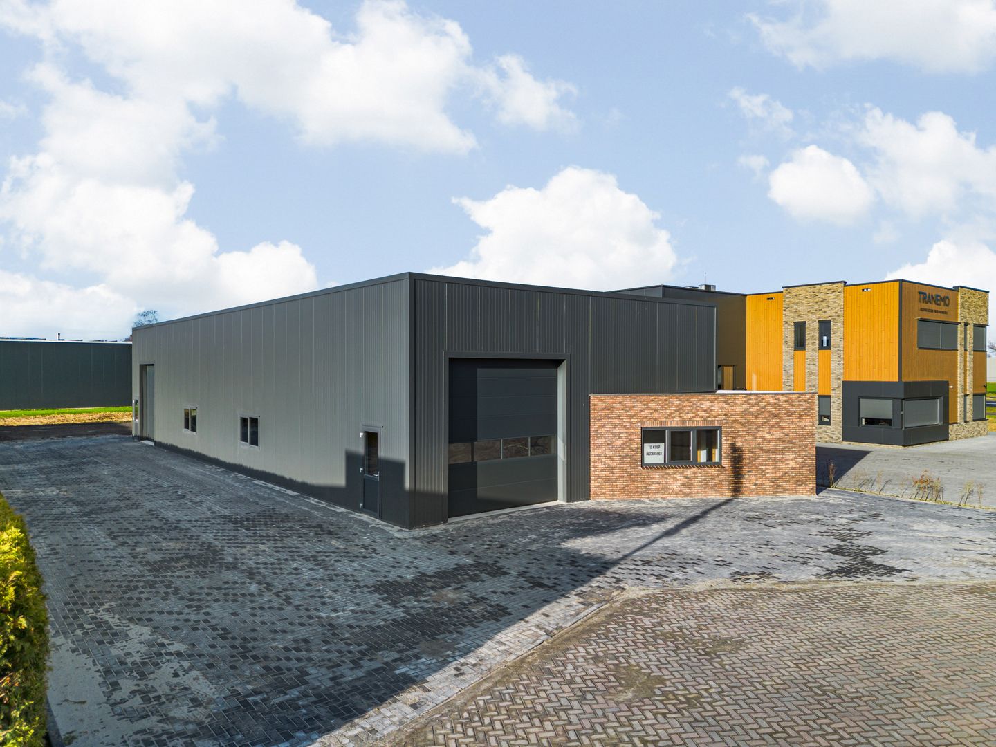 View photo 2 of Ecopark 41