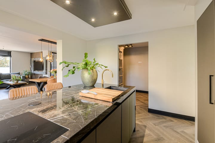 Foto 2 van Oranjestraat 4